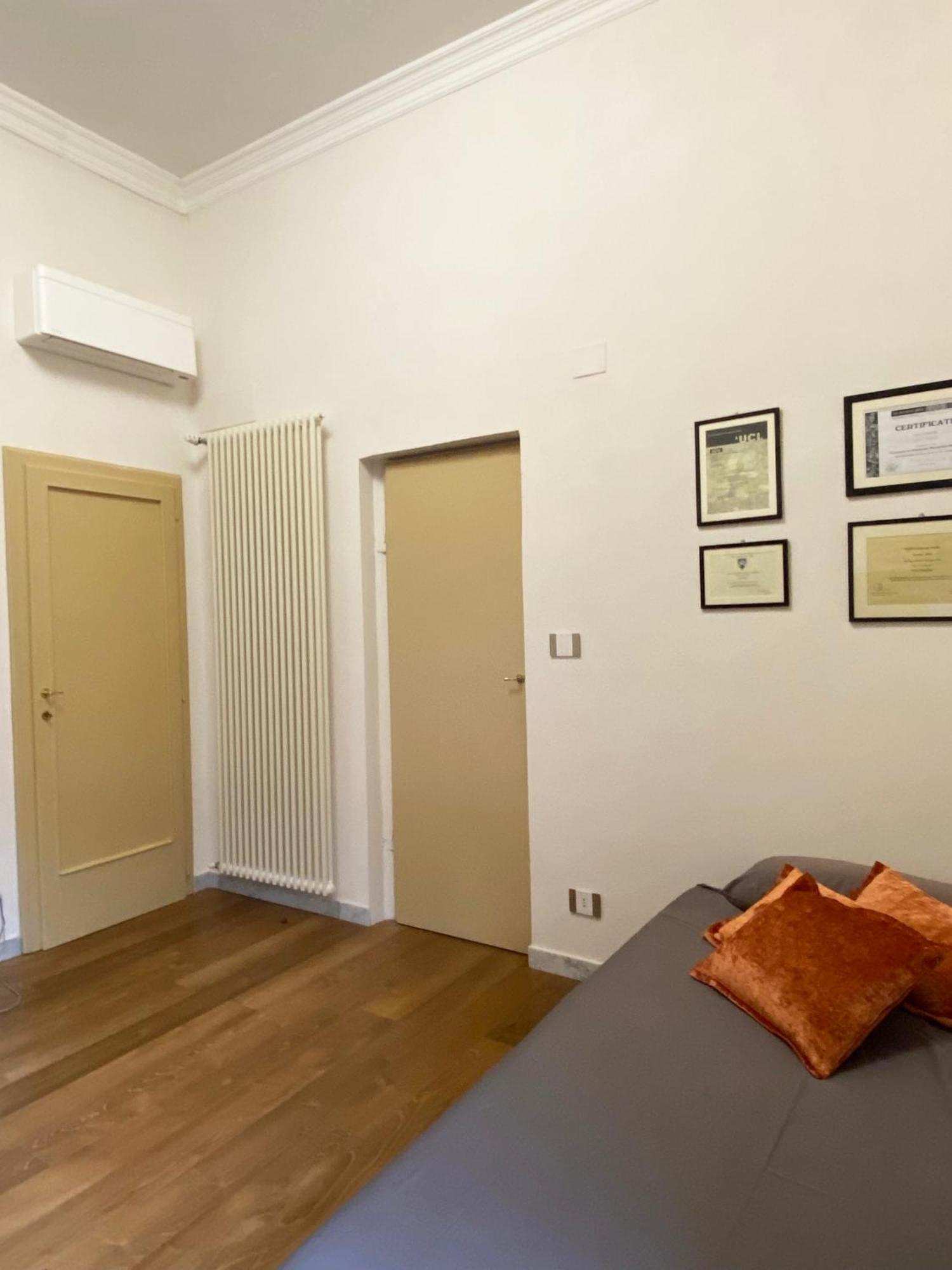 L'Antica Casa Sui Lungarni Di Pisa Hotel Luaran gambar